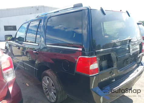 2011 Lincoln Navigator z USA, uszkodzony, nr VIN 5LMJJ2J55BEJ00729